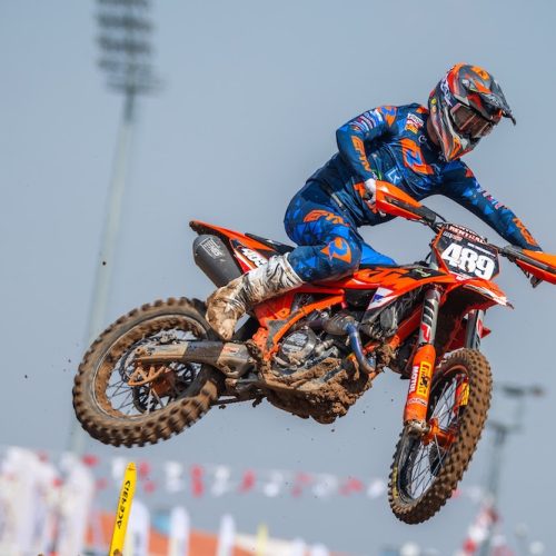 Jens Walvoort vecht zich naar twaalfde plaats in MXGP van China